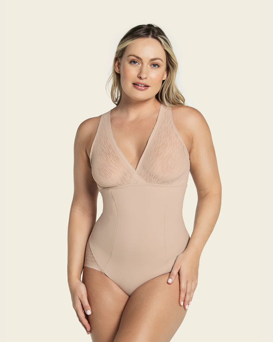 Faja tipo body con bralette incorporado con control de abdomen