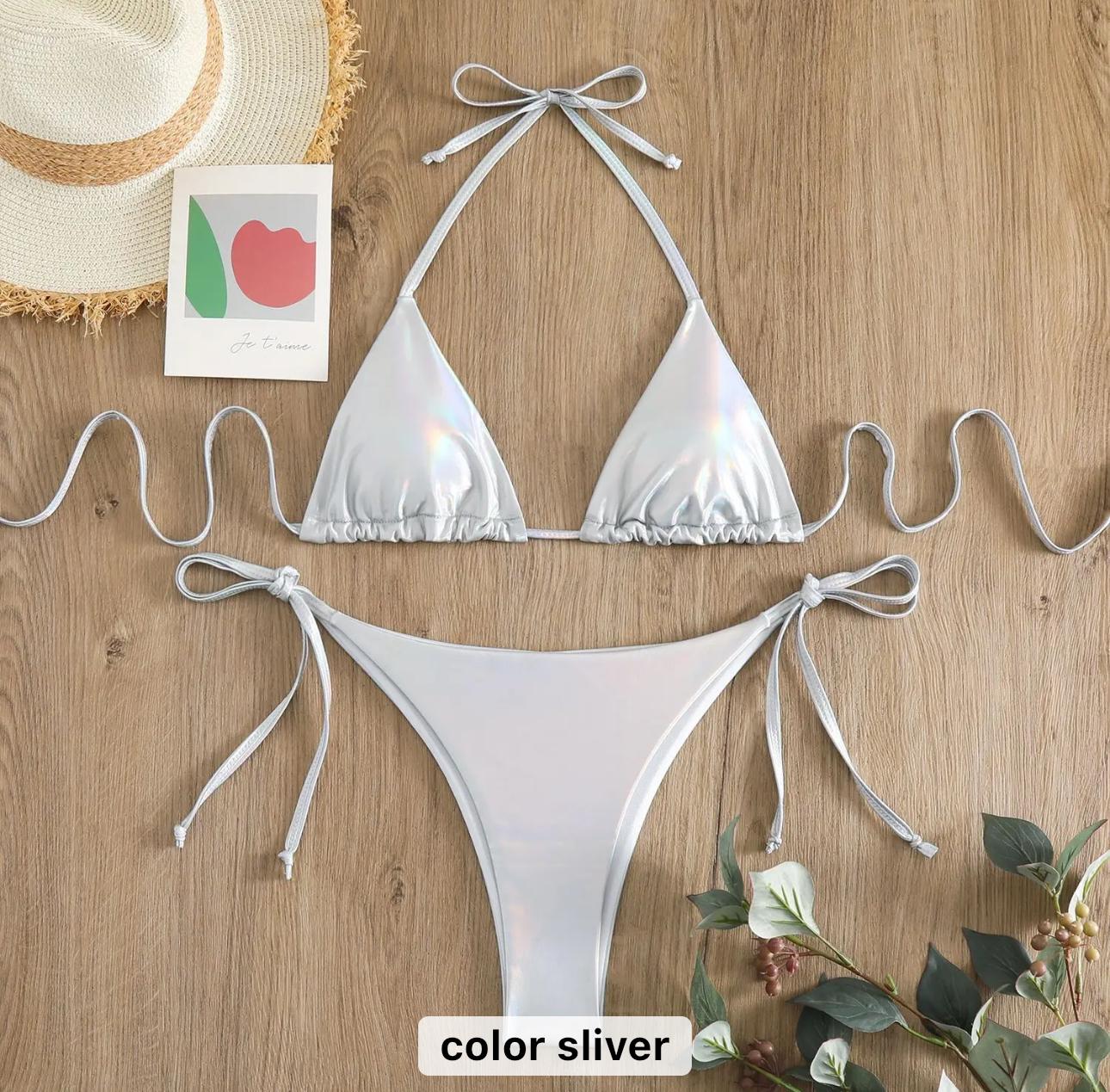 Bikinis elegantes radiantes metalizados de diseñadora