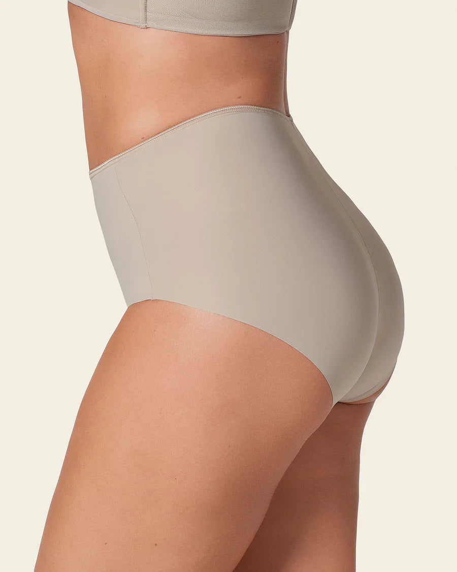 Braga moldeadora clásica efecto invisible de control fuerte en abdomen Leonisa