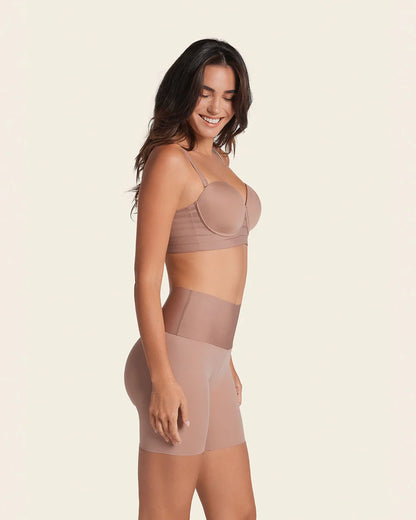 Short de control moderado aspecto invisible con fajón antideslizante