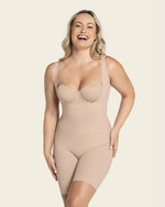 Body pecho libre ultraliviano de control fuerte Leonisa