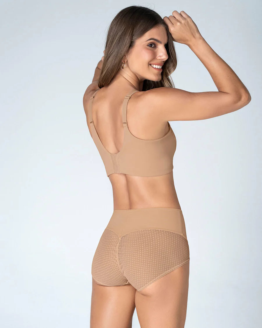 Braga clásica de control fuerte en abdomen, glúteos en tul