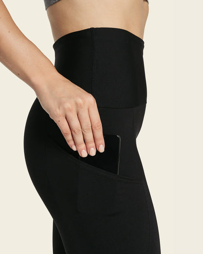 Capri de control en abdomen y muslos con bolsillo lateral