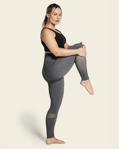 Legging deportivo tiro alto sin costuras con fajón doble en cintura y mallas transpirables