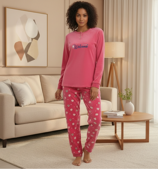 Conjunto de pijama en algodón cuello redondo, manga larga y pantalón