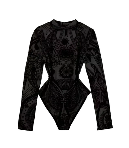 Bodys semitransparente en encajes manga larga estampados