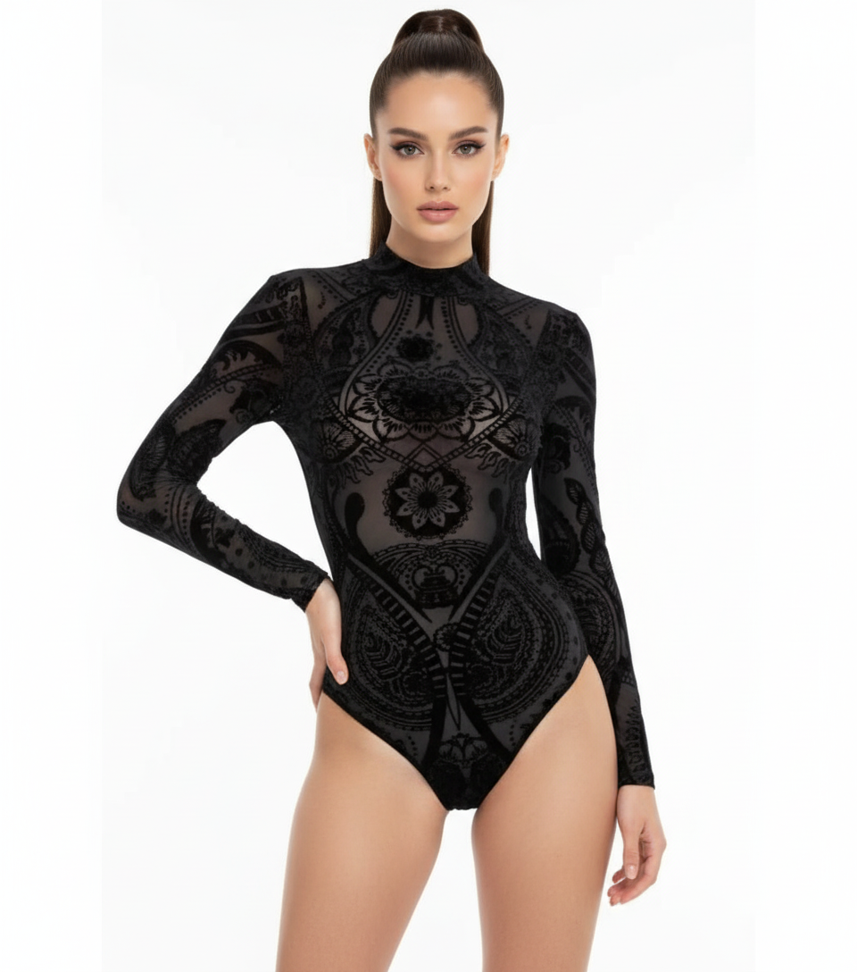 Bodys semitransparente en encajes manga larga estampados