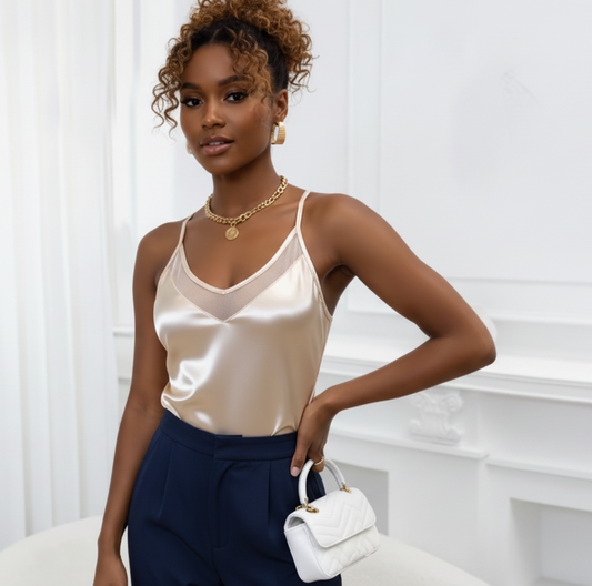 Top lencera con cuello V en tul