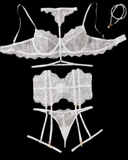 Conjunto de lencería de encaje con corset, ligas y ligueros.