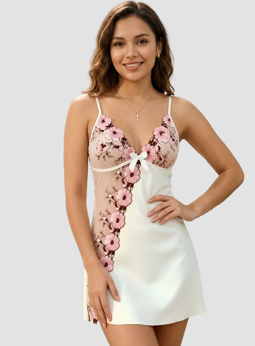 Babydoll Satinado con Flores Bordadas