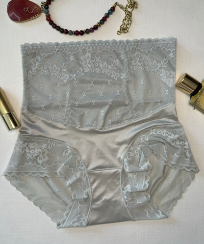 OFERTA Braga sensual talle alto con encaje y seda apariencia tanga.