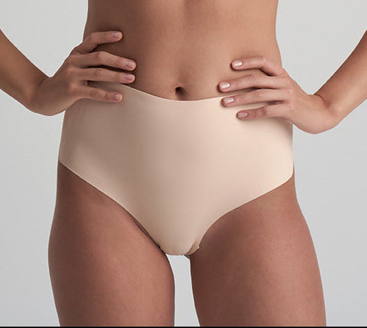 Tanga de cintura media y espalda baja
