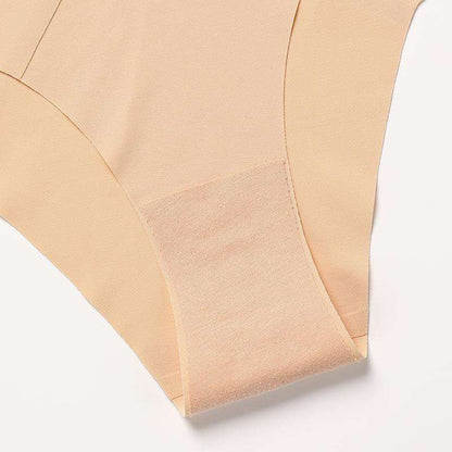 Tanga brasileña sin costura, sin marcas, elegante.